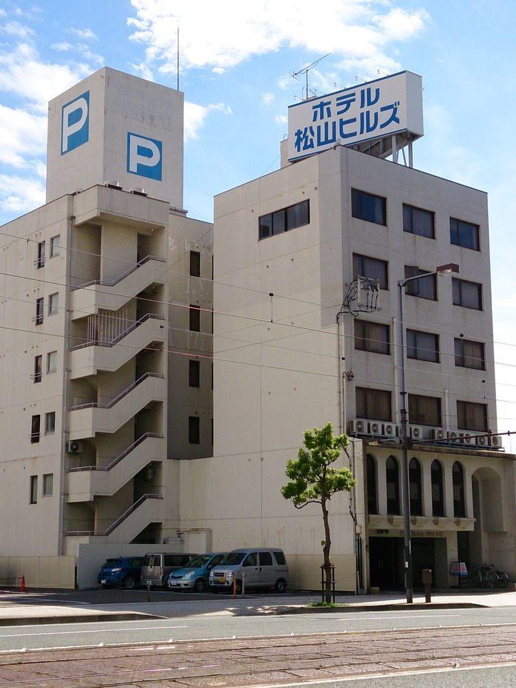Hotel Matsuyama Hills Bagian luar foto